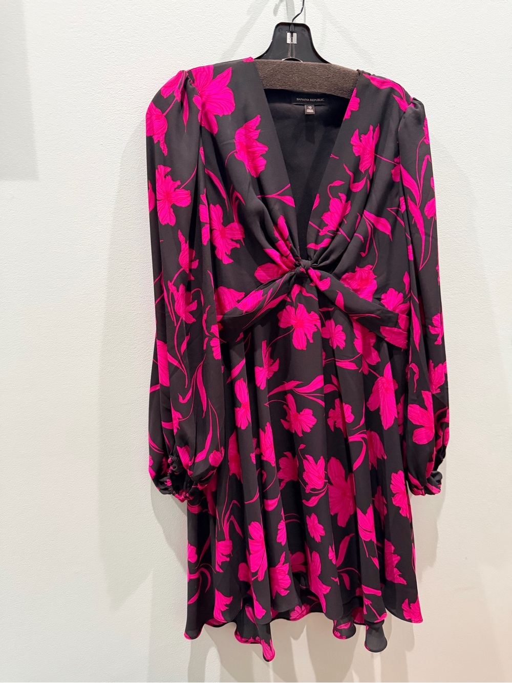 Women’s Banana Republic mini dress with Hot Pink Floral Print size 12